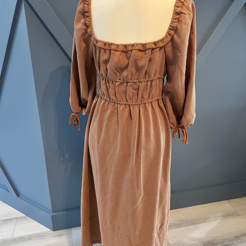 Petal & Pup Tan Long Sleeve Dress - Picture 6 of 7